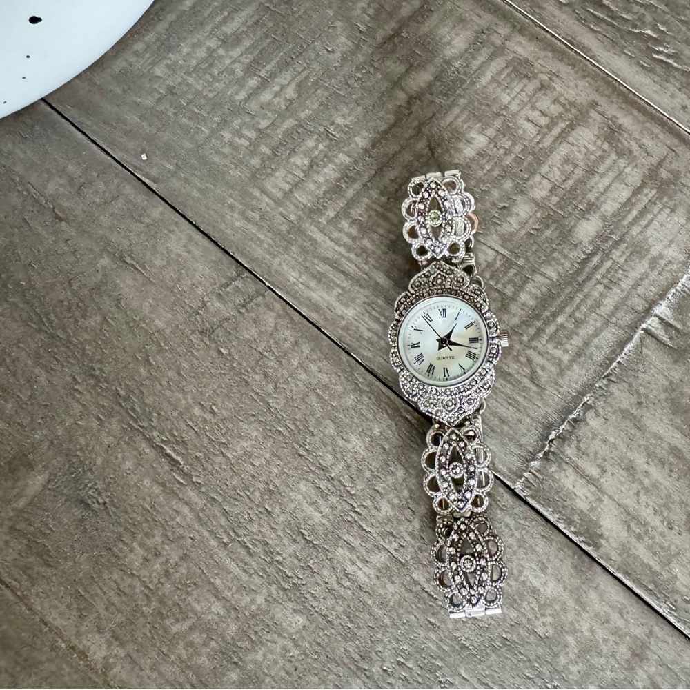 Elegant Silver Women's Watch